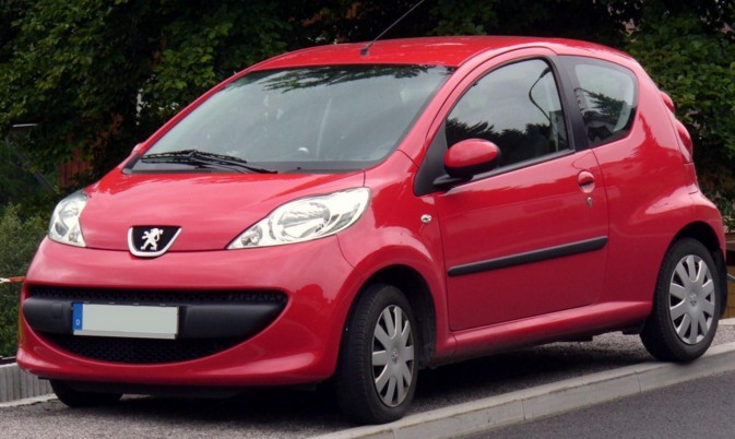 peugeot 107 rouge