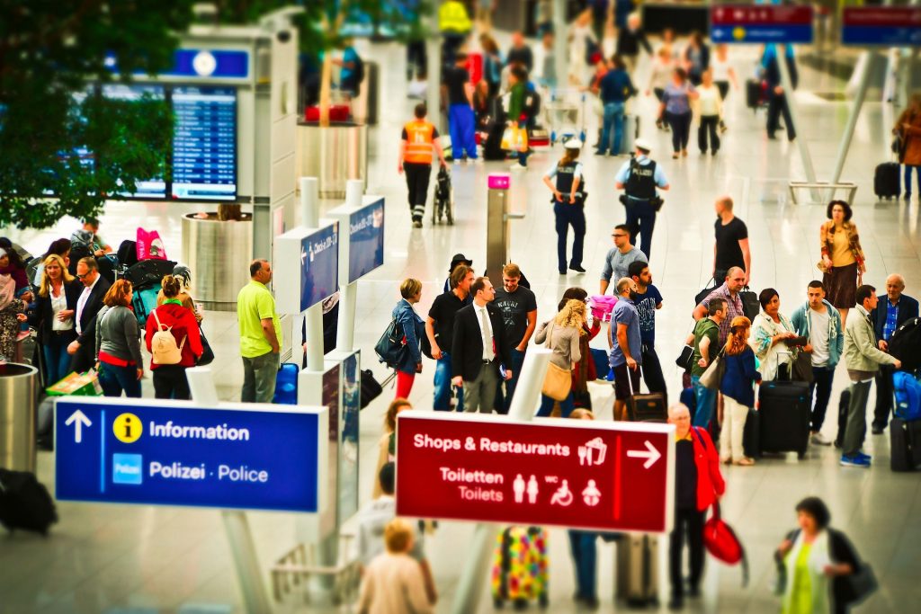 Que faire pendant les longues heures d'attente à l'aéroport ?